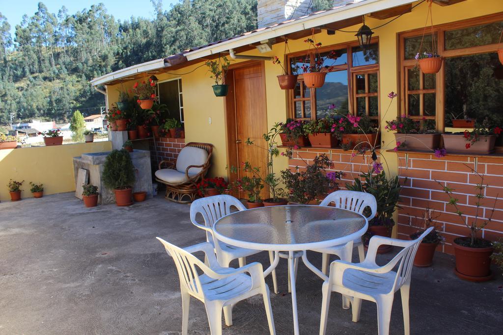 Casa De Luis Acomodação com café da manhã Otavalo Exterior foto